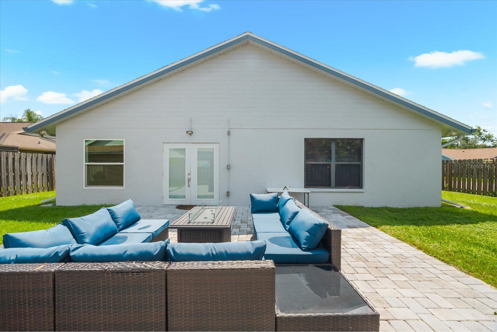 CENTRE LAKE - Residential