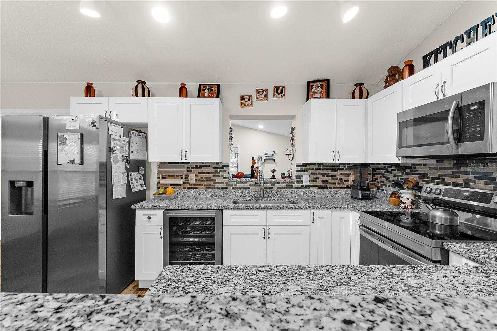 CENTRE LAKE - Residential