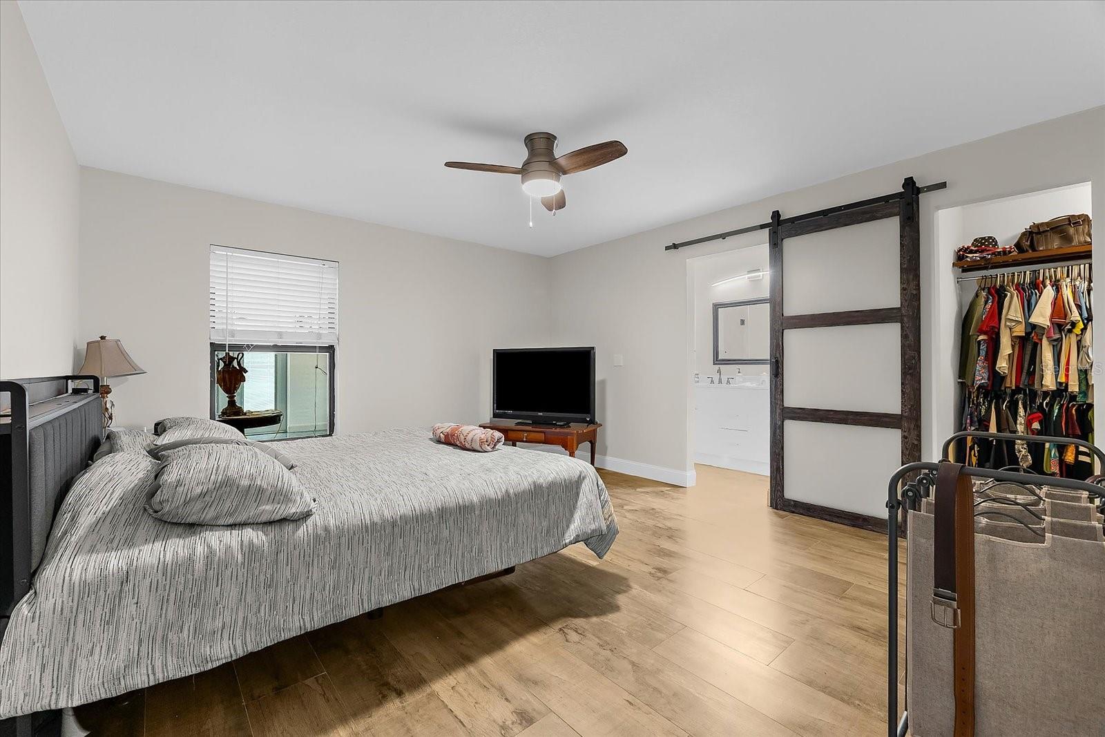 CENTRE LAKE - Residential