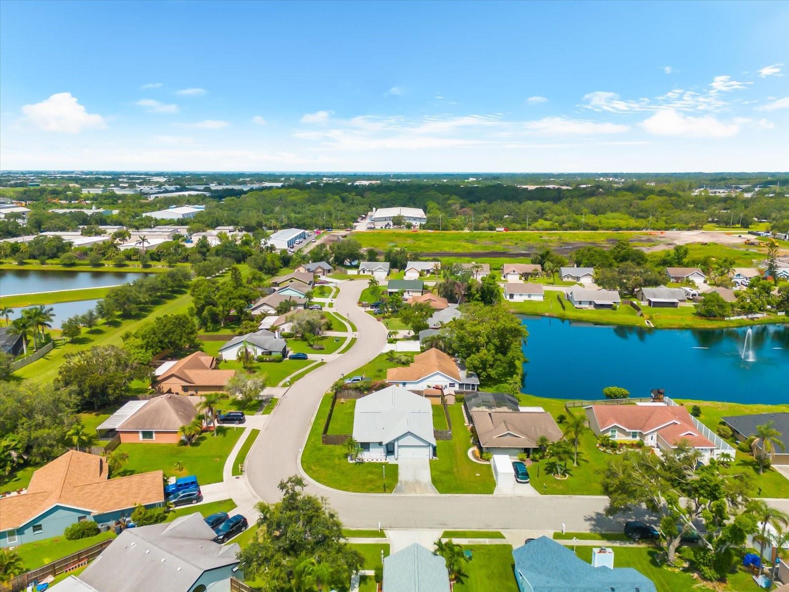 CENTRE LAKE - Residential