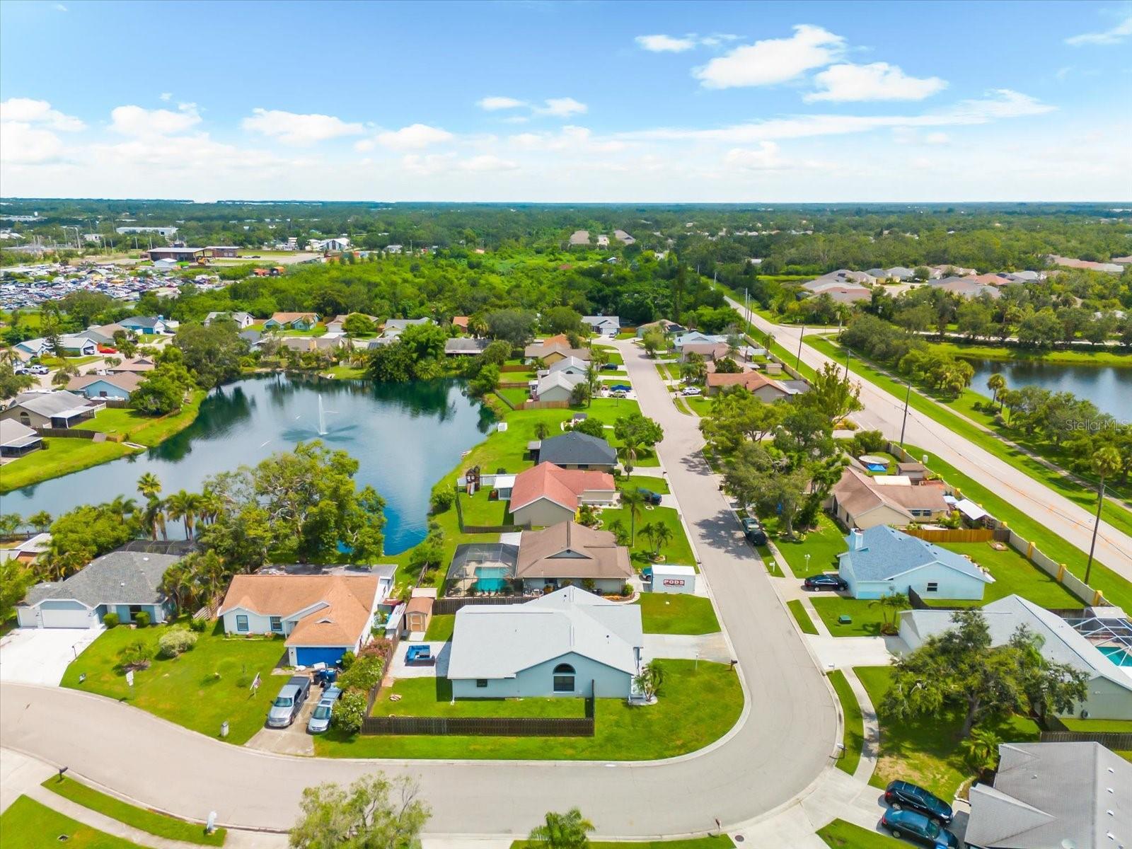 CENTRE LAKE - Residential