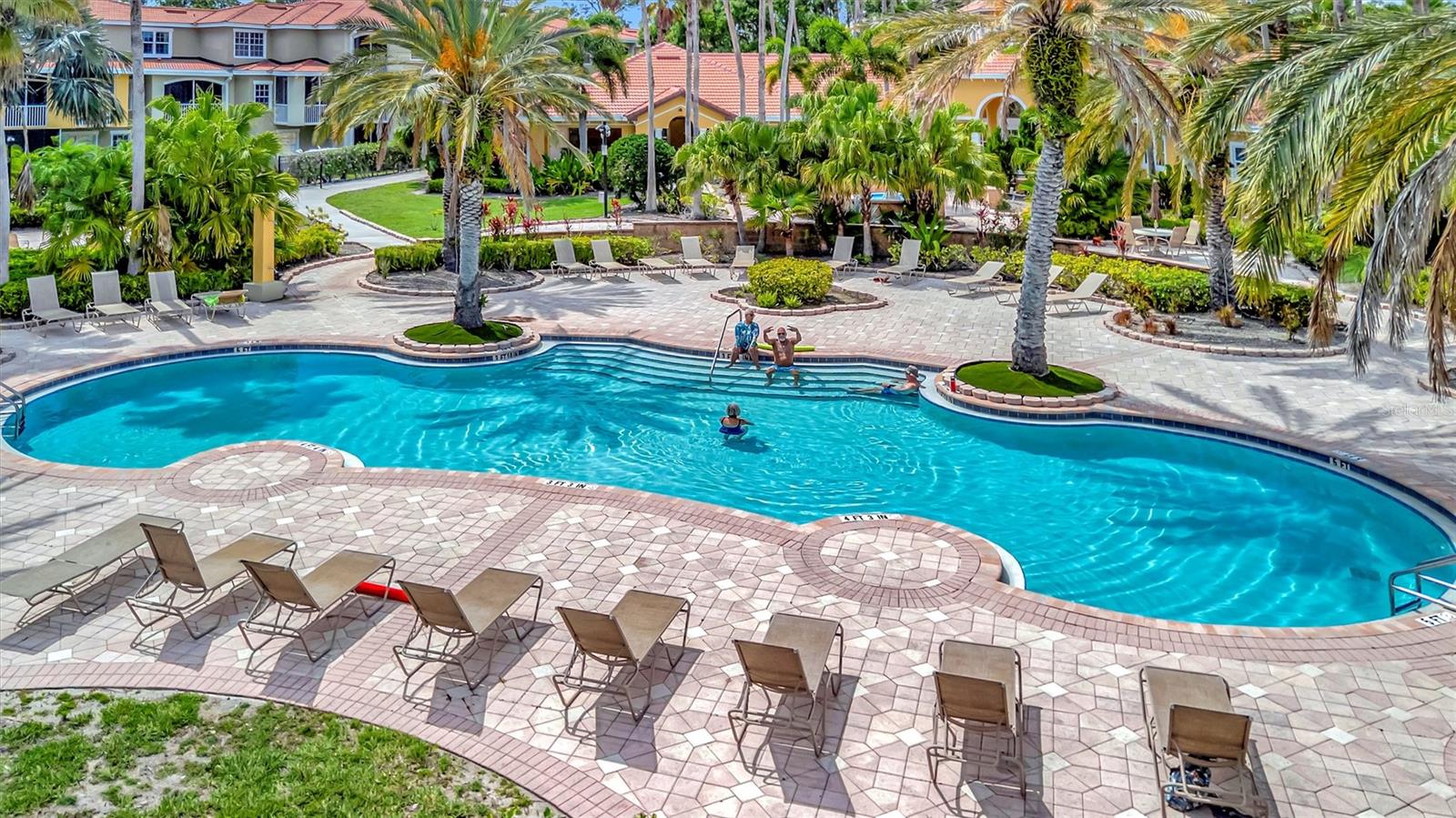 LAS PALMAS OF SARASOTA - Residential