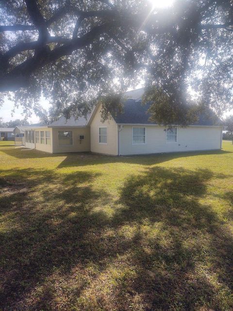 Tiny photo for 5655 Marion County Road, Lady Lake, FL 32159 (MLS # O6363328)