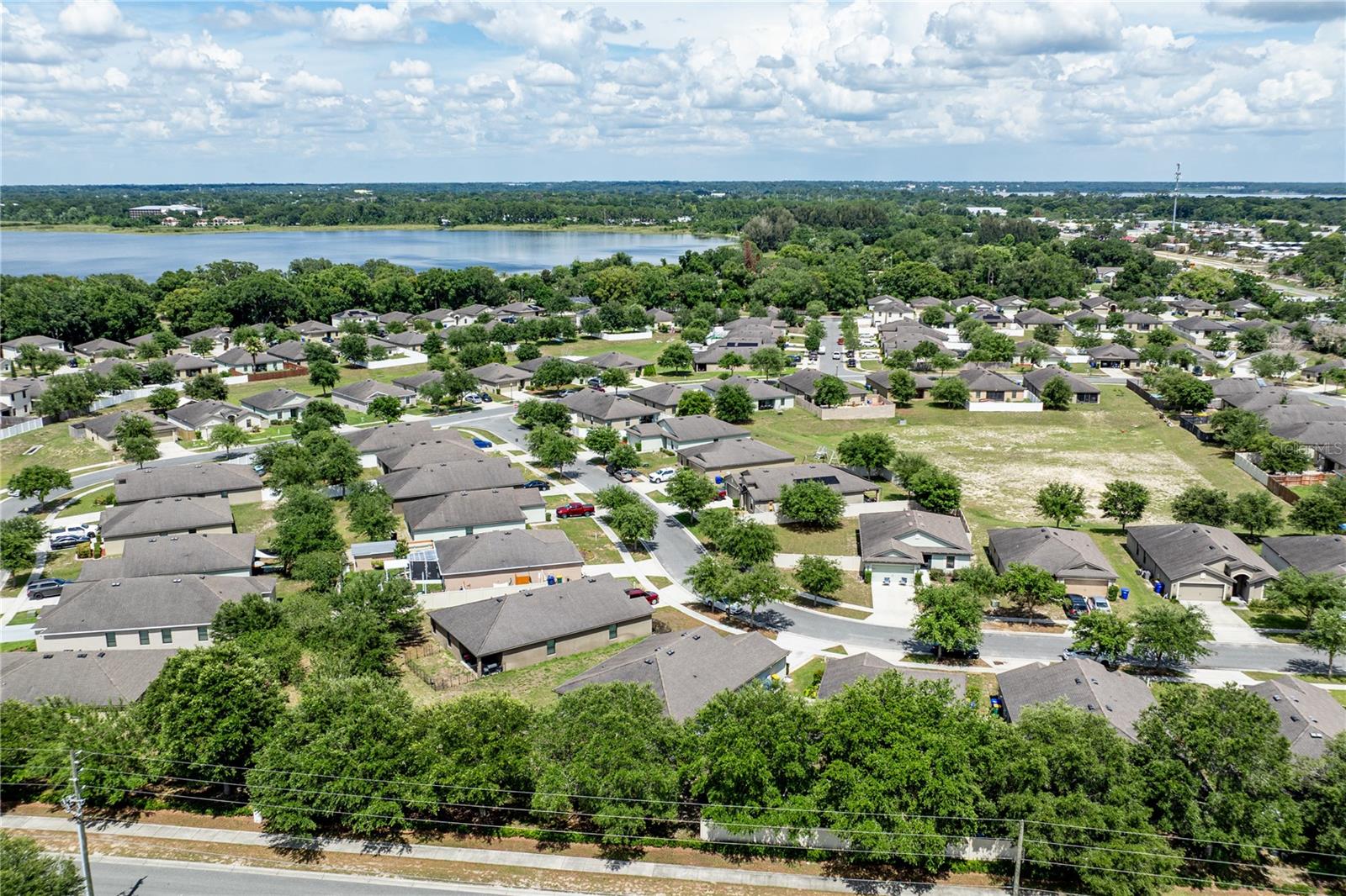 TAVARES CHELSEA OAKS SOUTH - Residential