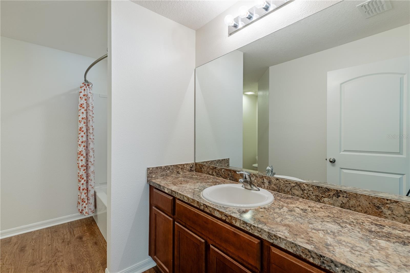 TAVARES CHELSEA OAKS SOUTH - Residential