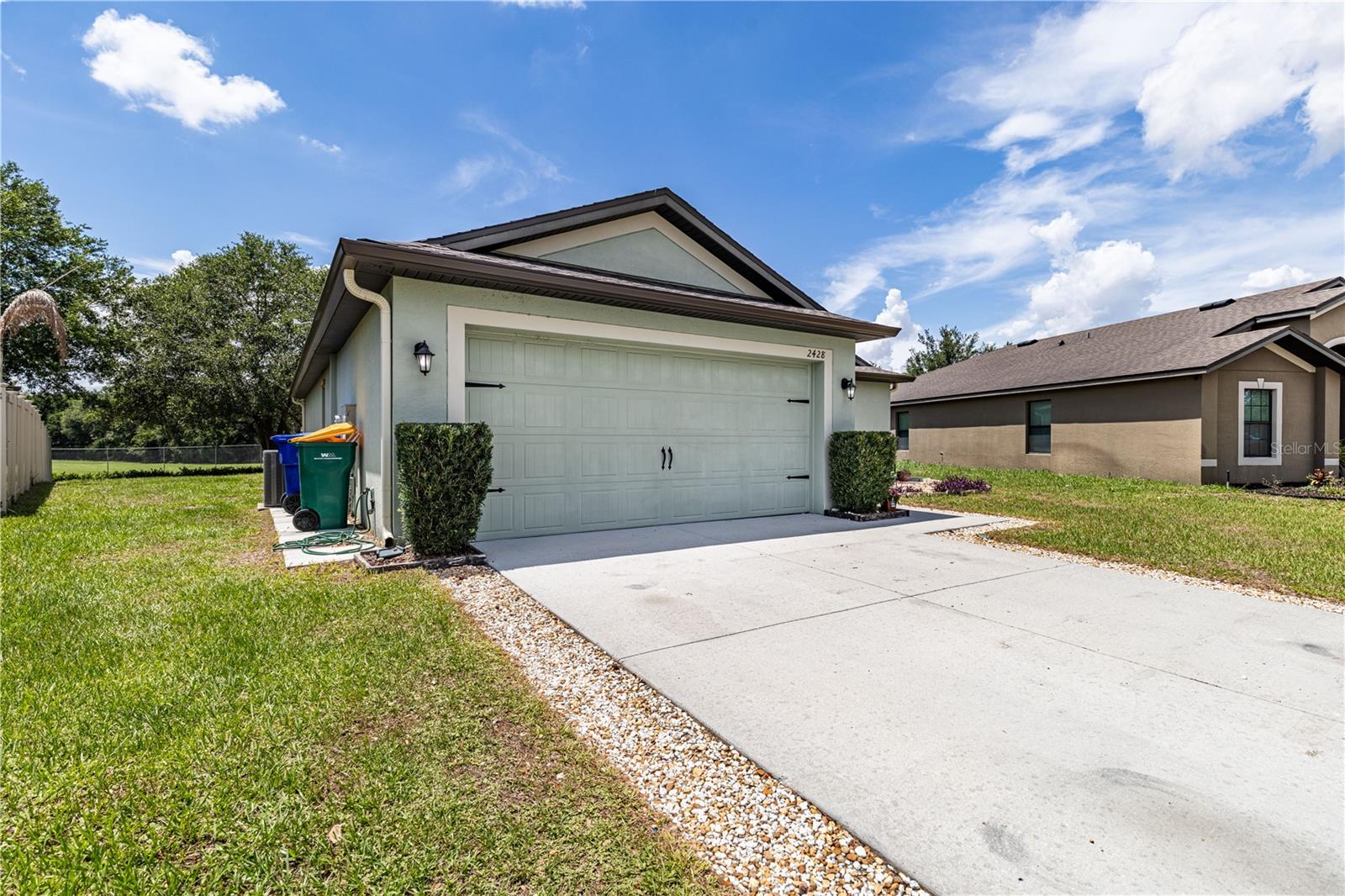 TAVARES CHELSEA OAKS SOUTH - Residential