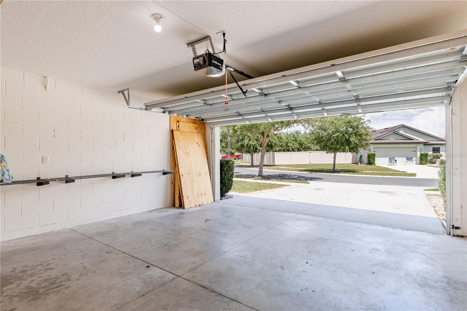 TAVARES CHELSEA OAKS SOUTH - Residential