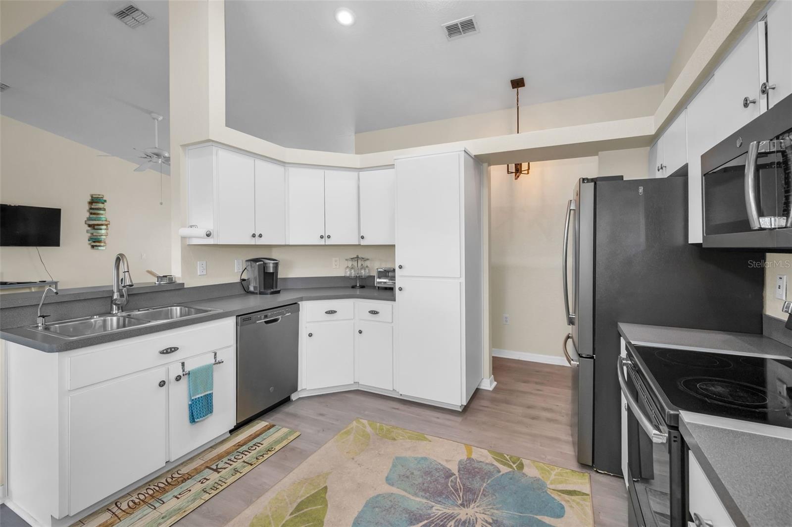 HERNANDO BEACH - Residential