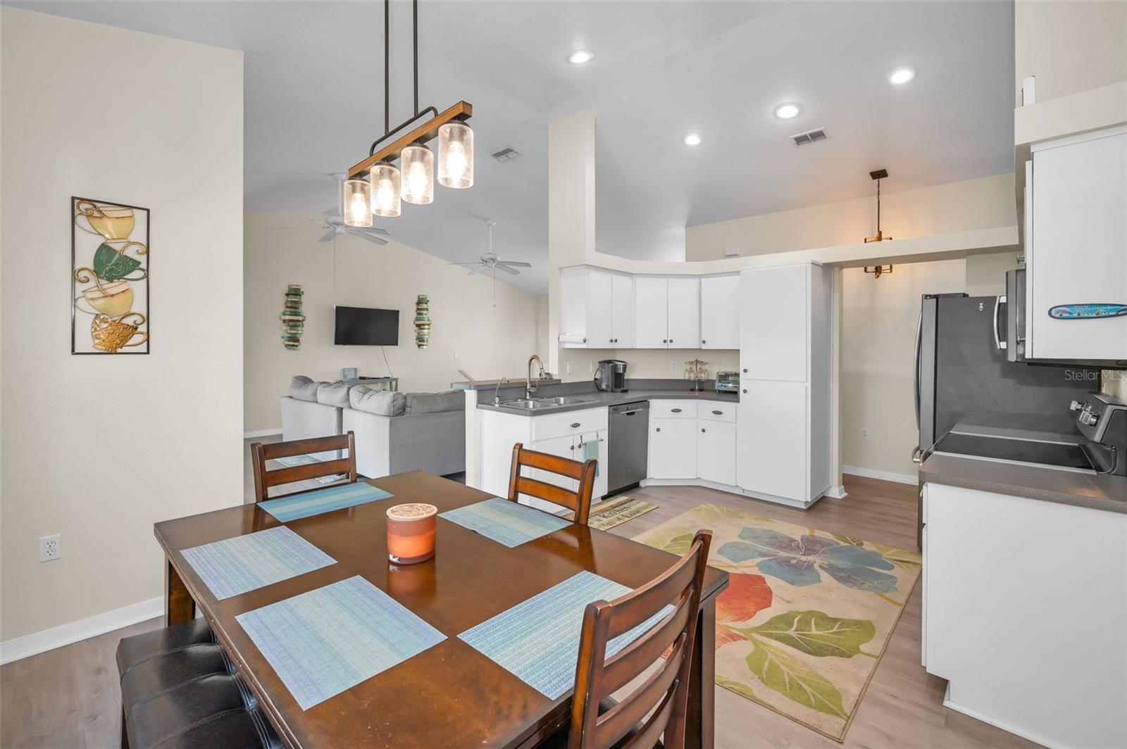 HERNANDO BEACH - Residential