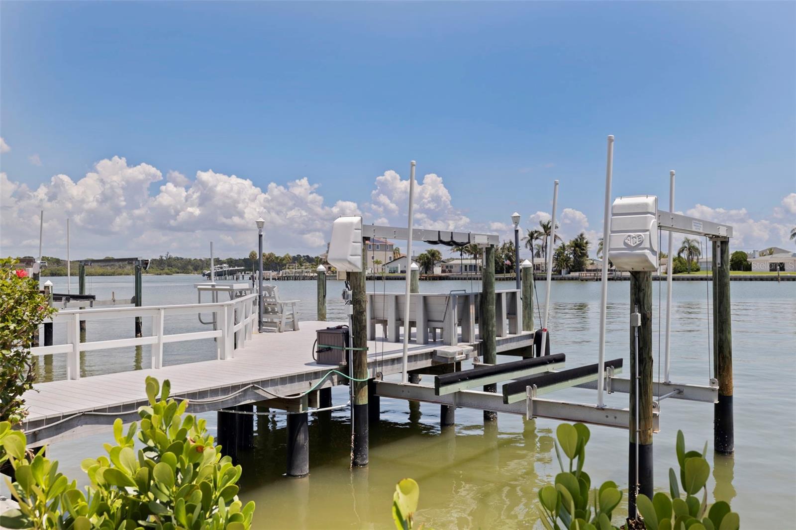CRYSTAL ISLAND - Residential