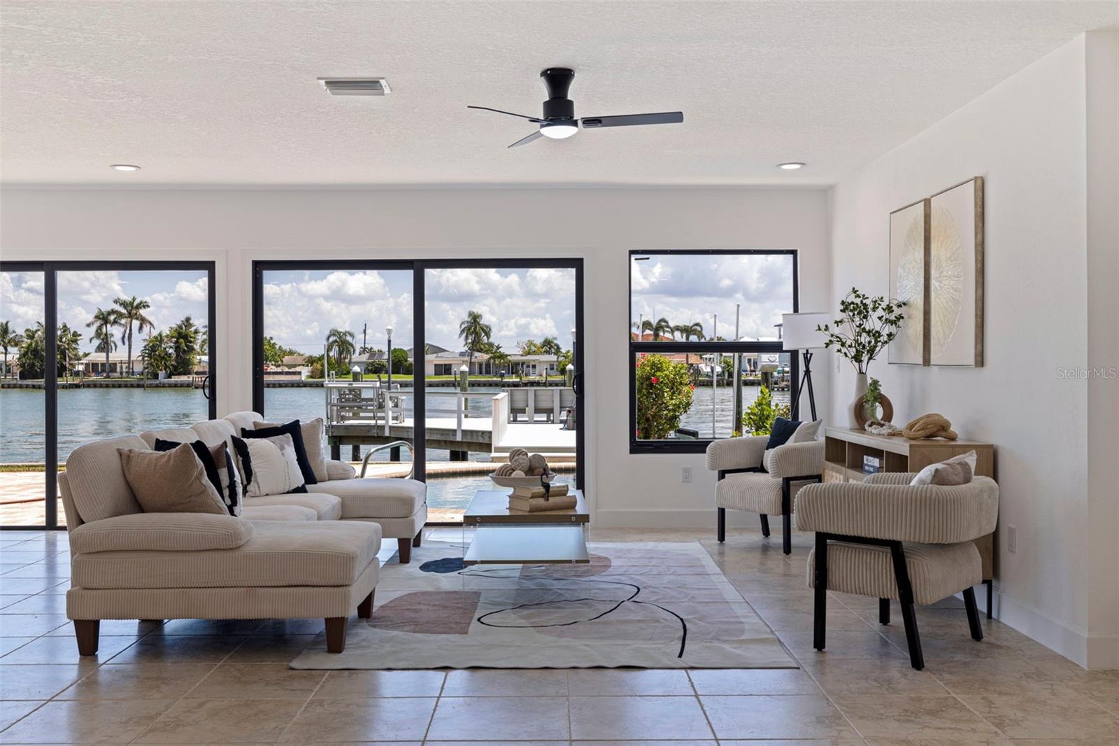 CRYSTAL ISLAND - Residential