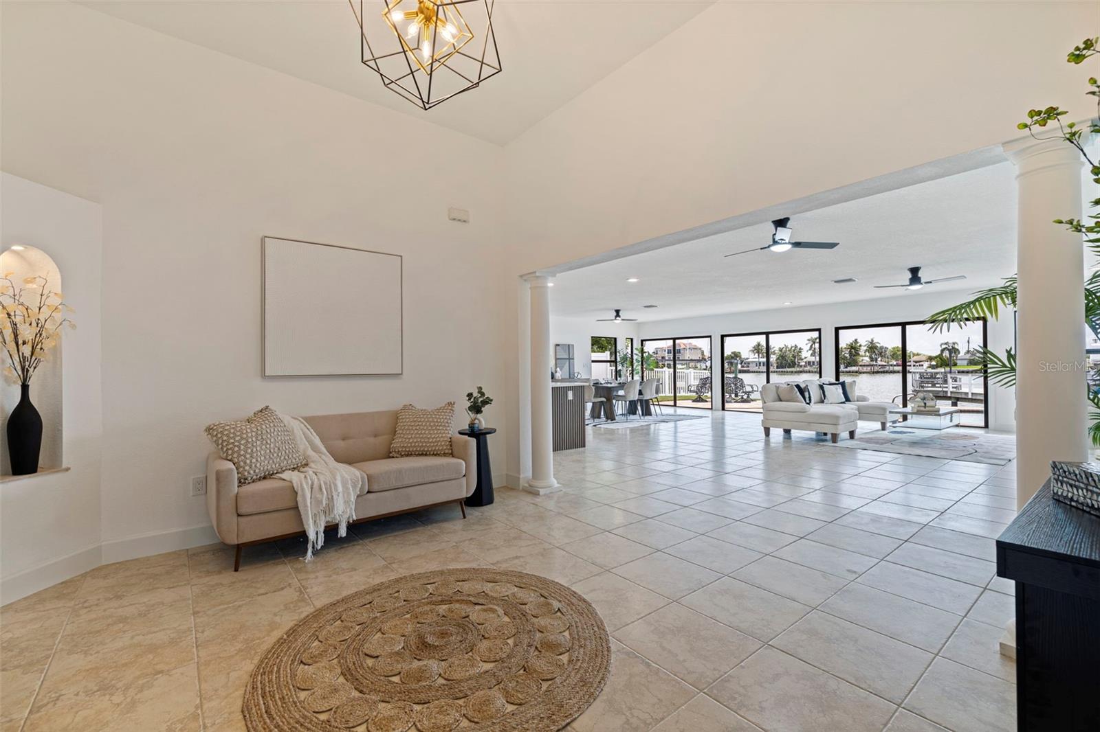 CRYSTAL ISLAND - Residential