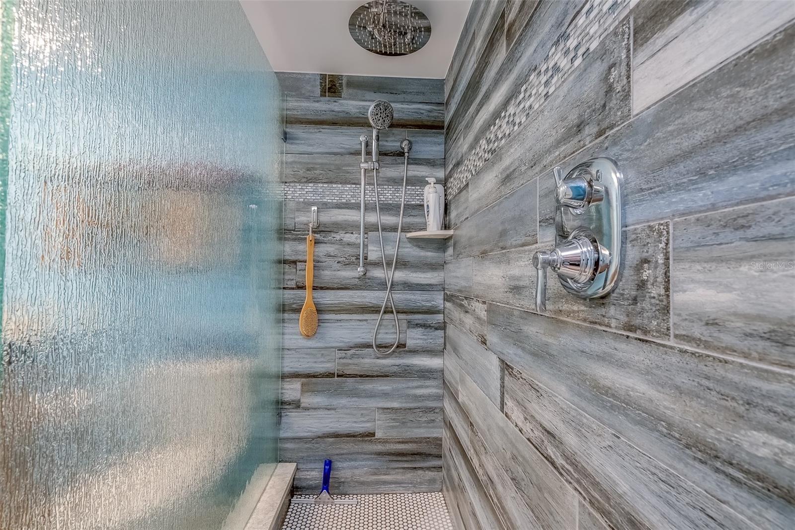 WINSTON PARK NORTHEAST - Residential