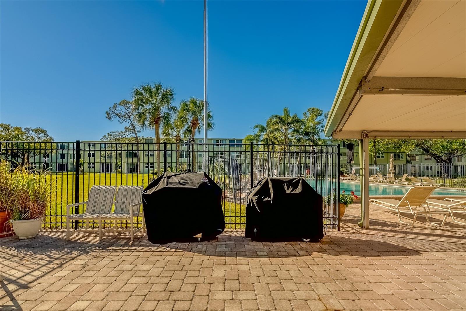 WINSTON PARK NORTHEAST - Residential