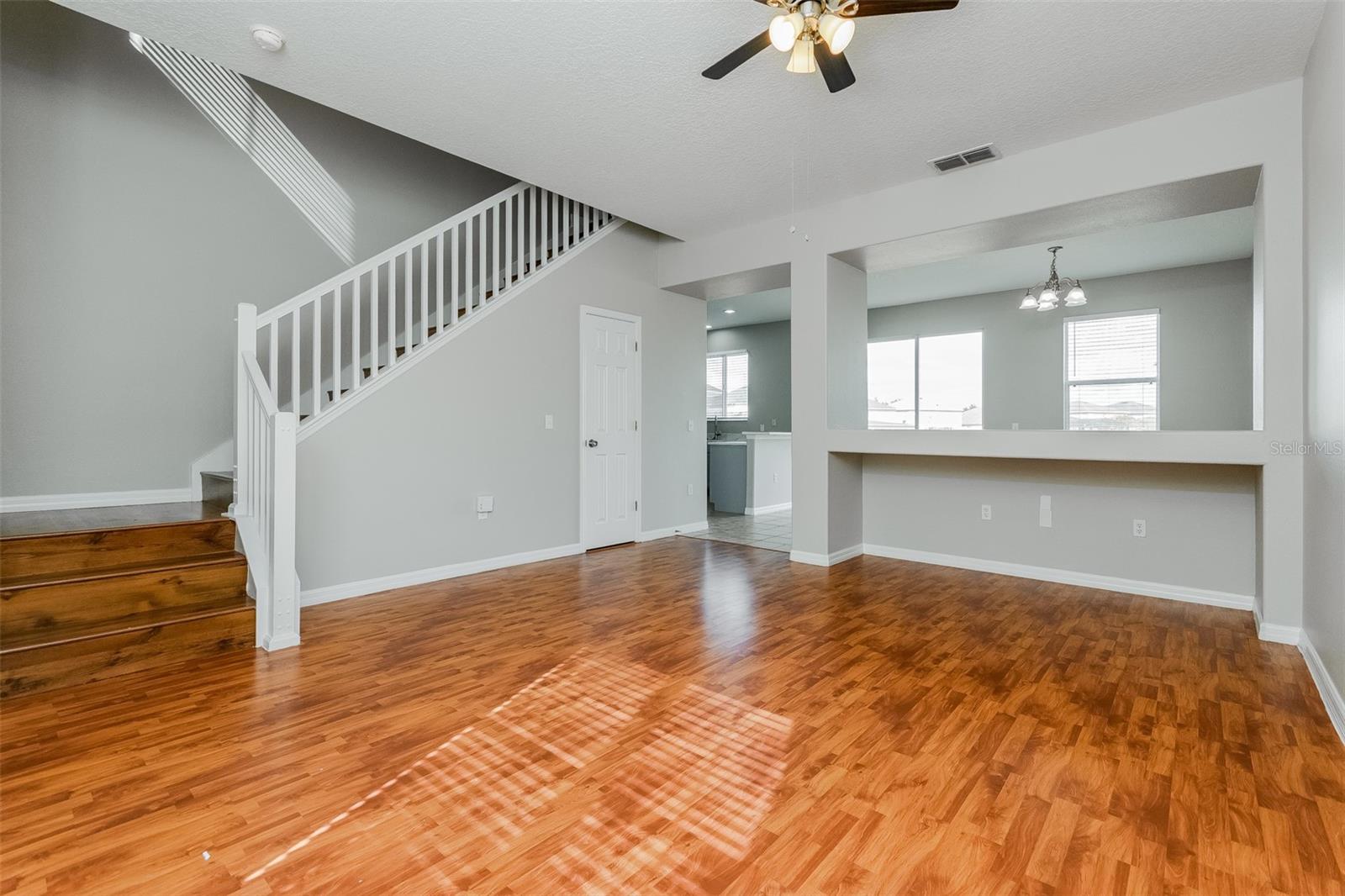 513 BERRY JAMES COURT