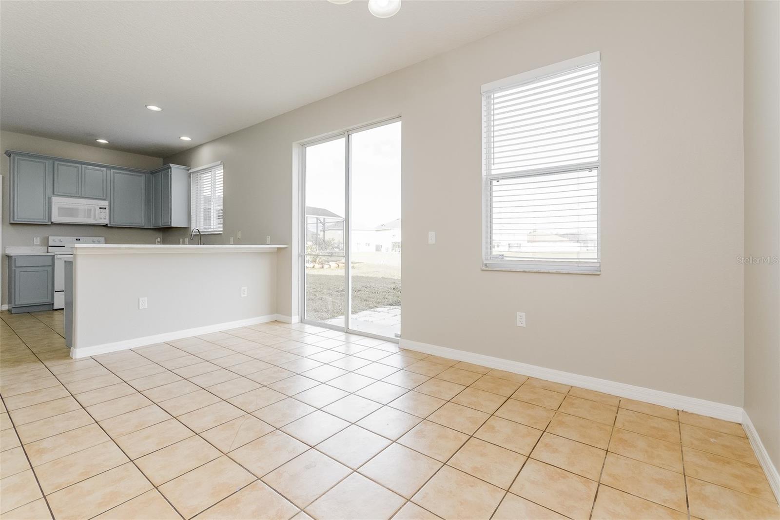 513 BERRY JAMES COURT