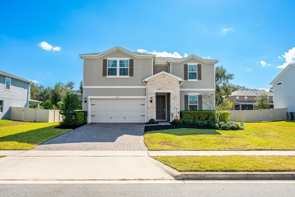 Photo of 2713 Hilltop Loop, Apopka, FL 32712 (MLS # O6366679)