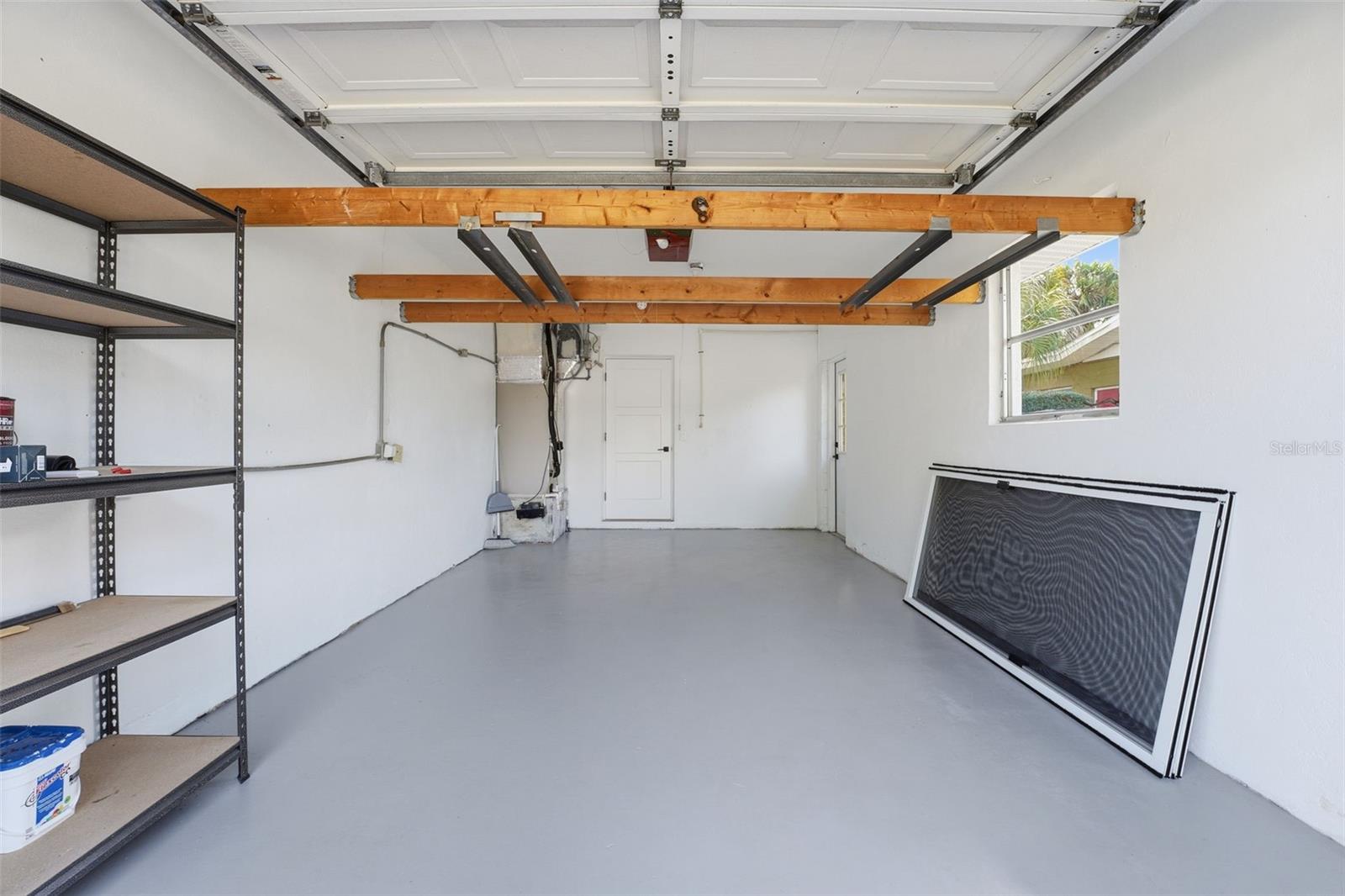 SOUTH GATE - Residential