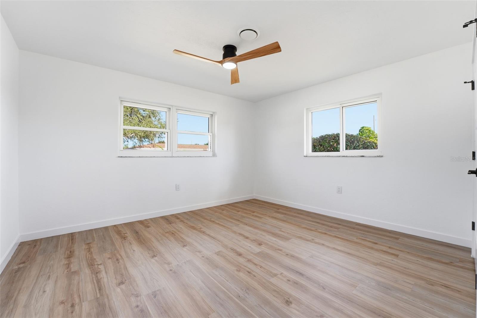 SOUTH GATE - Residential