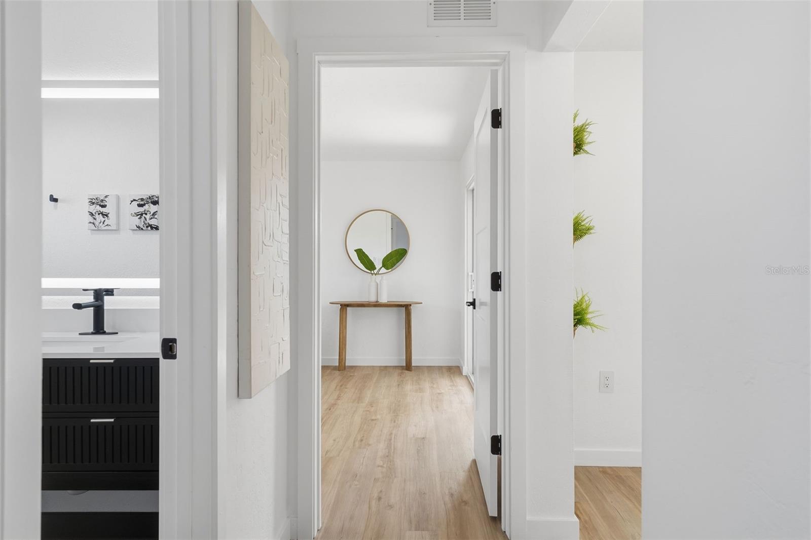 SOUTH GATE - Residential