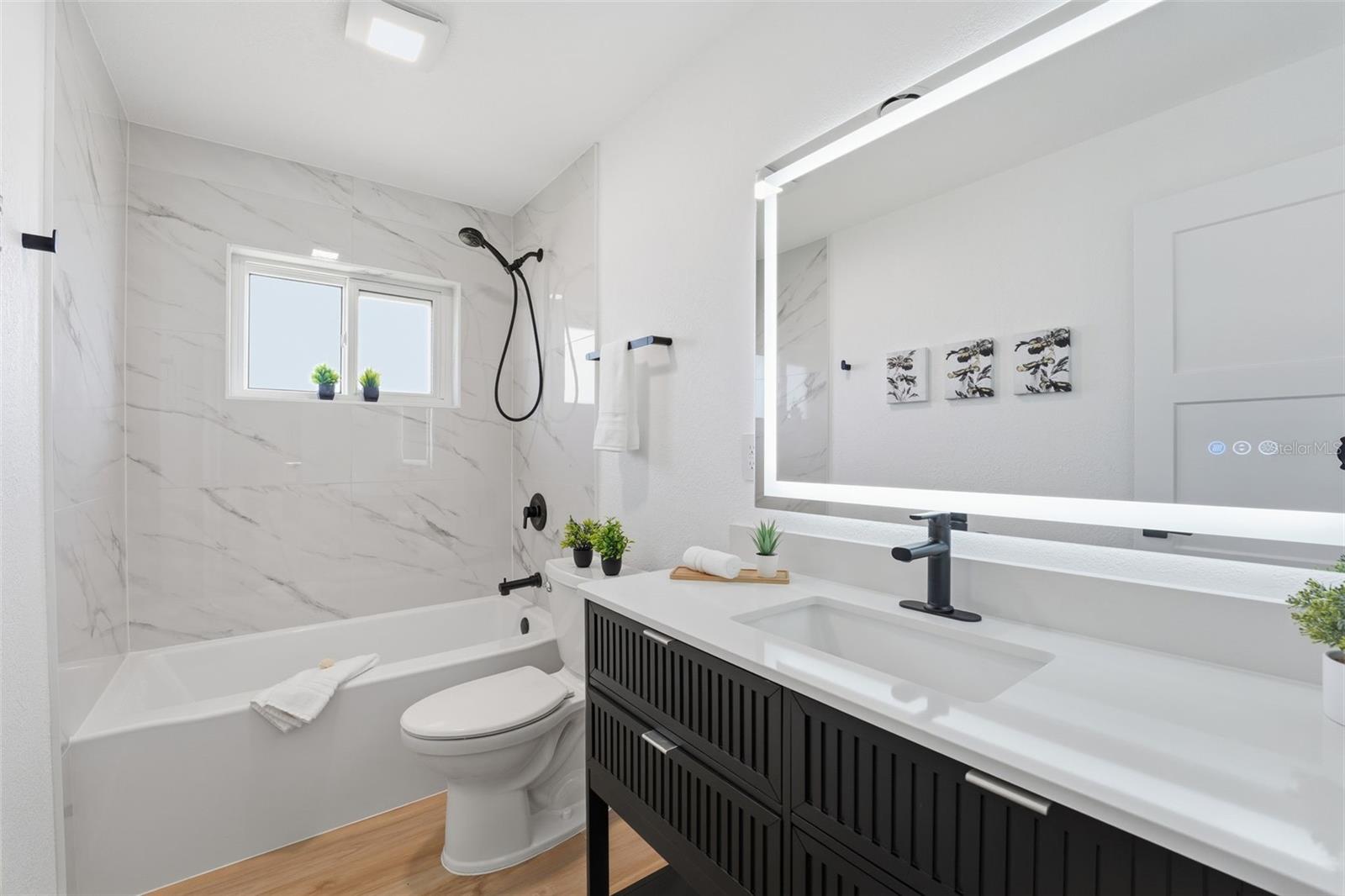 SOUTH GATE - Residential