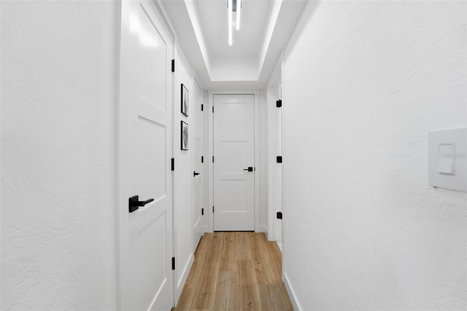 SOUTH GATE - Residential