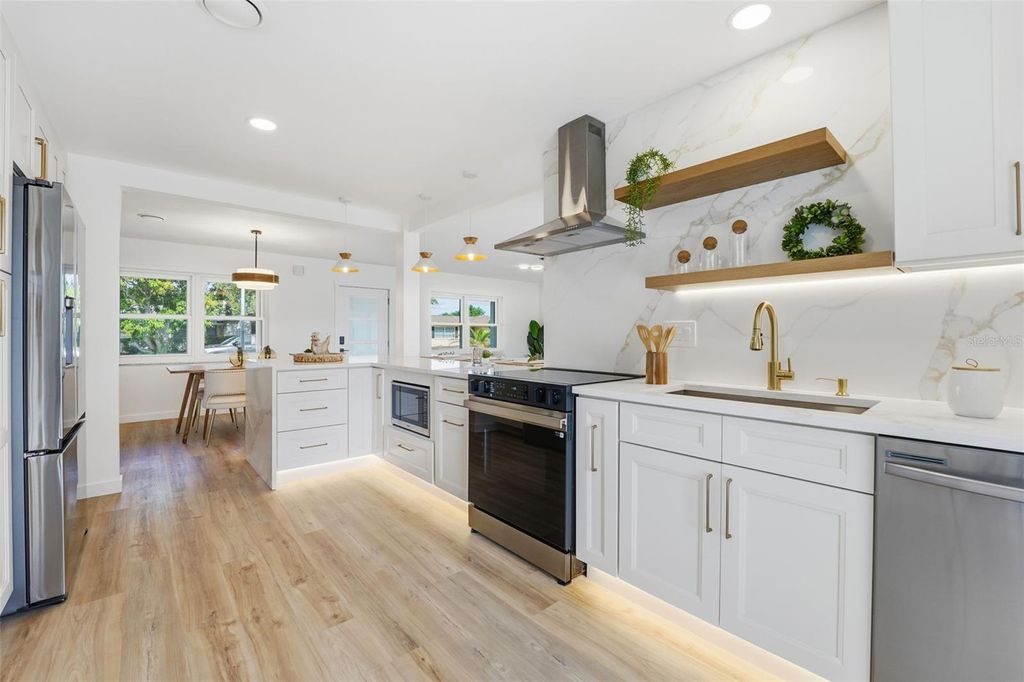 Photo of 3538 Fairview Drive, Sarasota, FL 34239 (MLS # TB8454158)