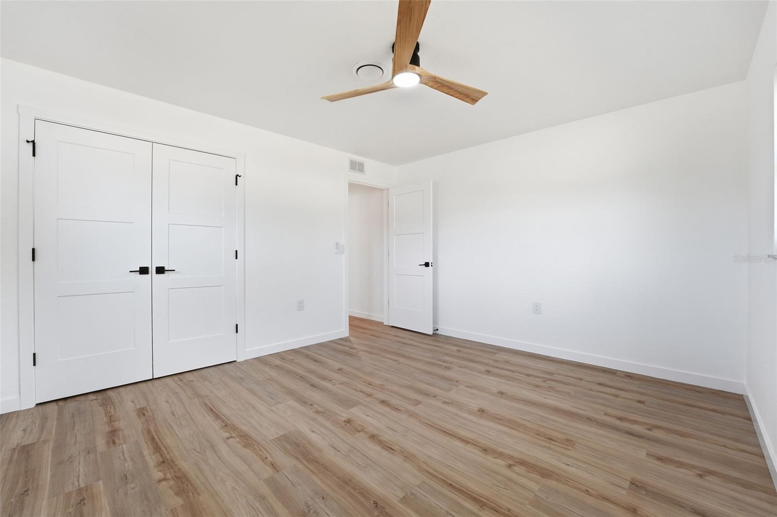 SOUTH GATE - Residential