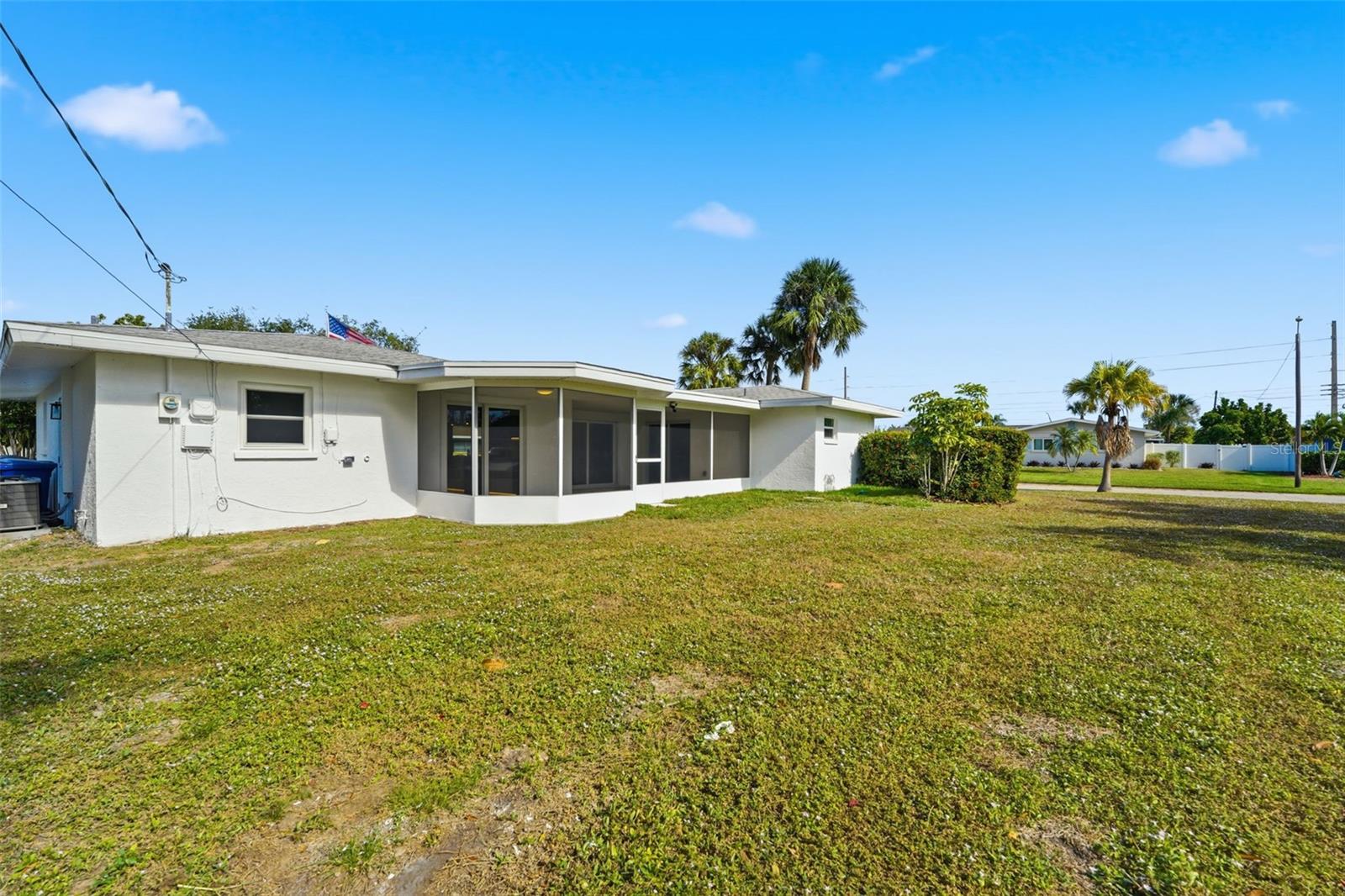 SOUTH GATE - Residential