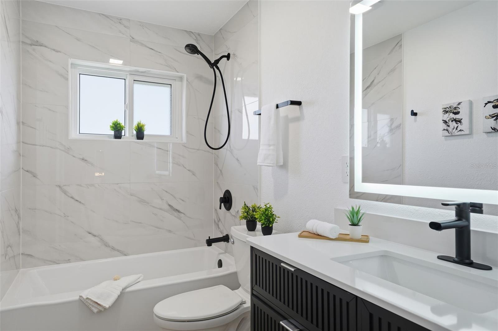 SOUTH GATE - Residential