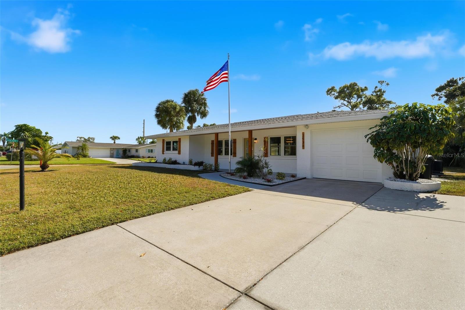 SOUTH GATE - Residential