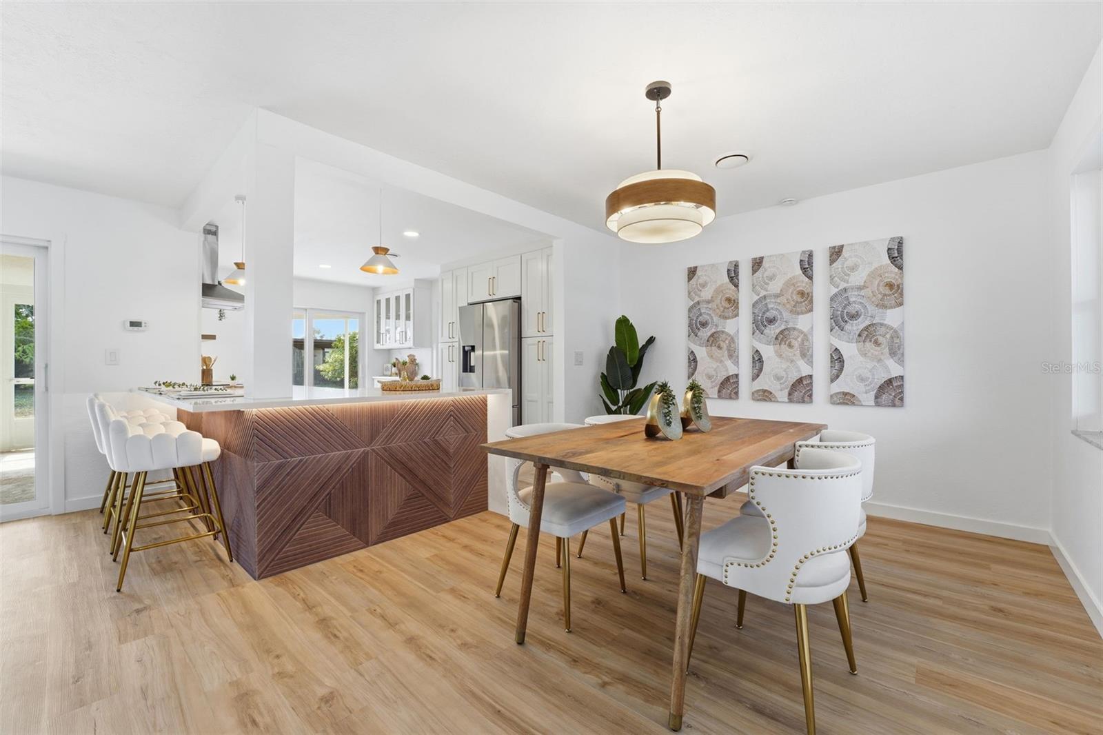 SOUTH GATE - Residential