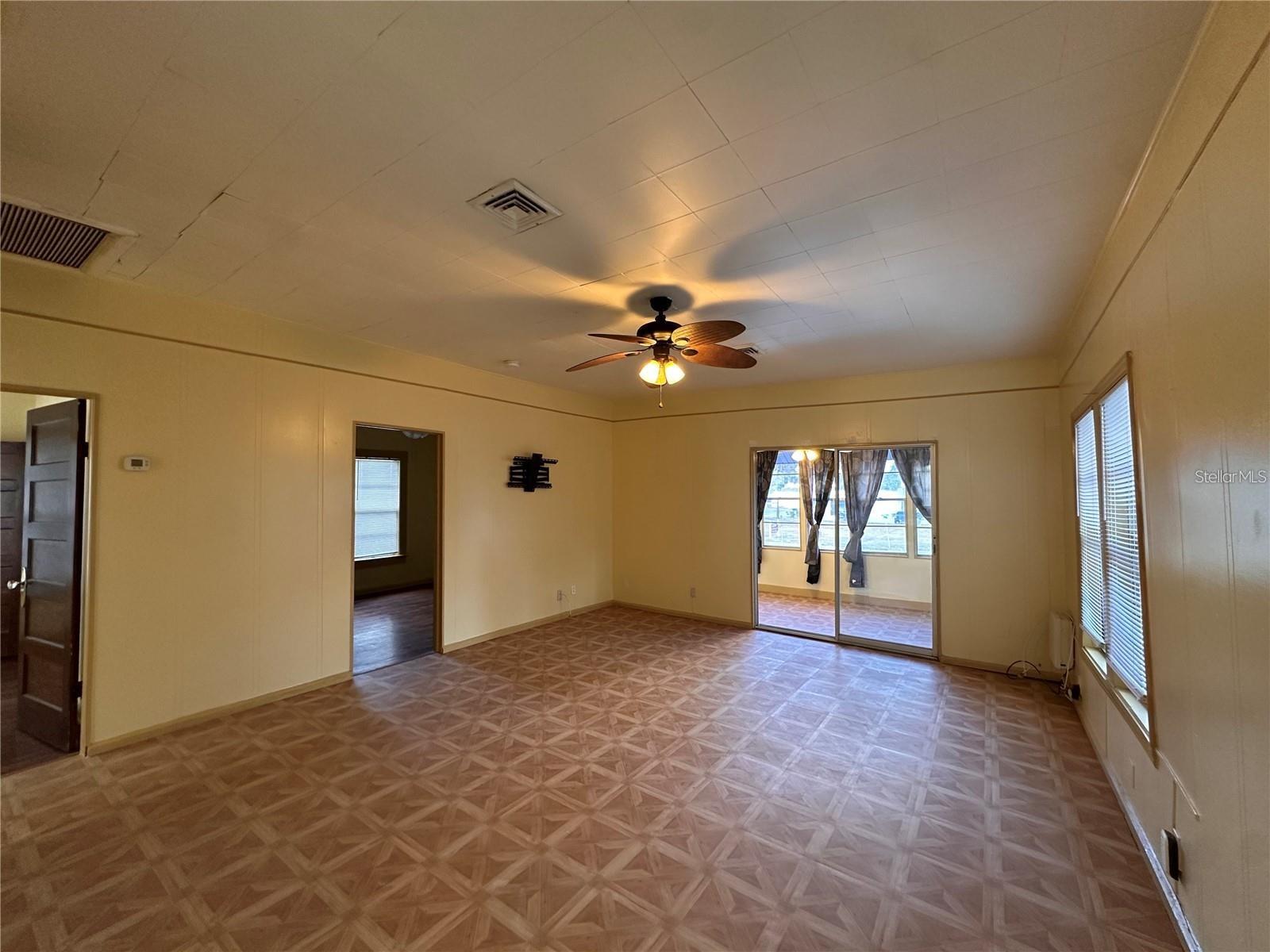 1025 E MAIN STREET