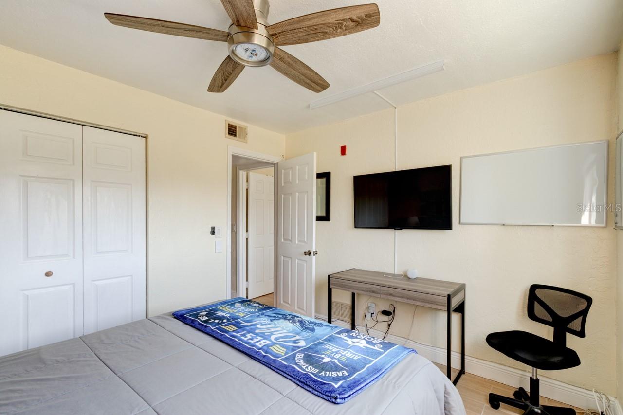 HARBOURSIDE SUNSETS CONDO - Residential