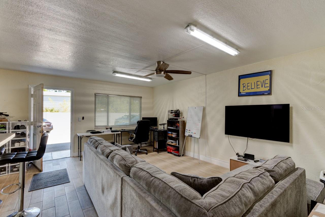 HARBOURSIDE SUNSETS CONDO - Residential