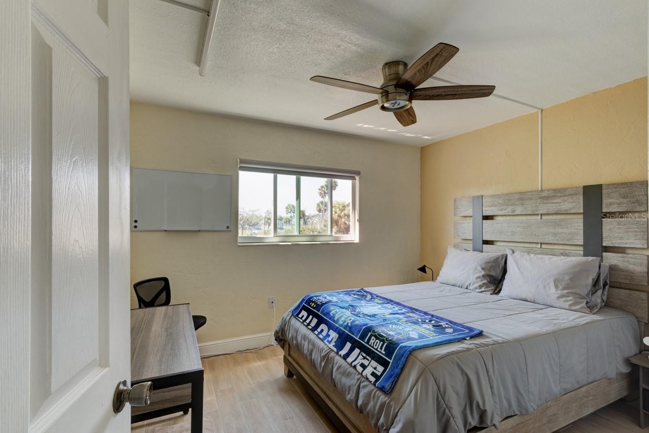 HARBOURSIDE SUNSETS CONDO - Residential