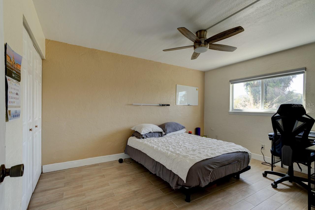 HARBOURSIDE SUNSETS CONDO - Residential