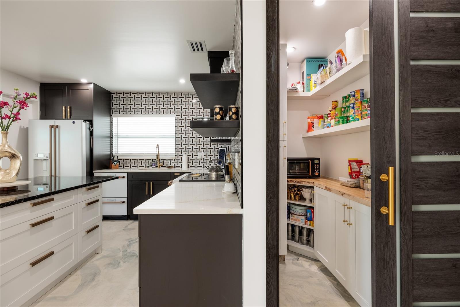 HENDERSON BEACH - Residential