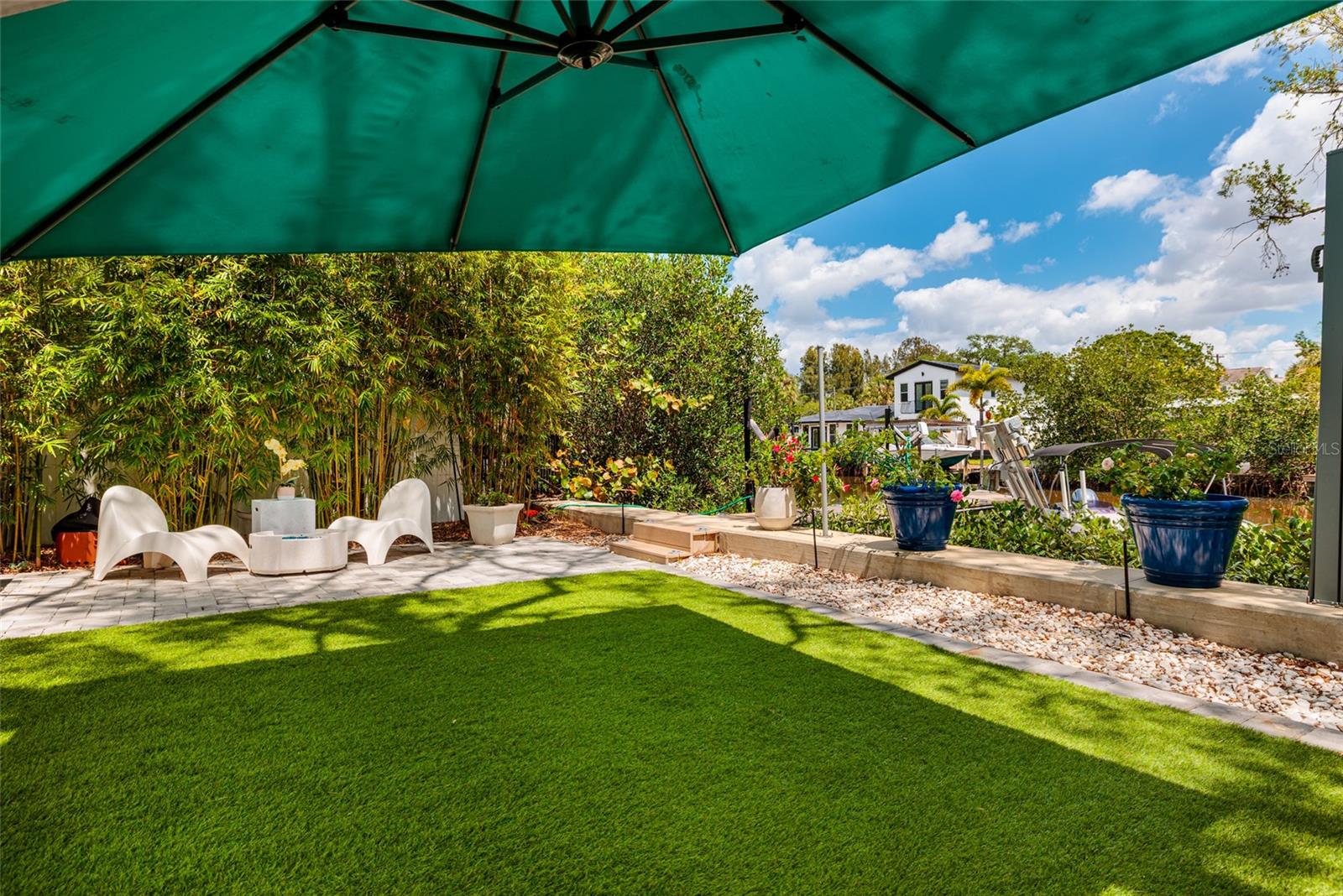 HENDERSON BEACH - Residential