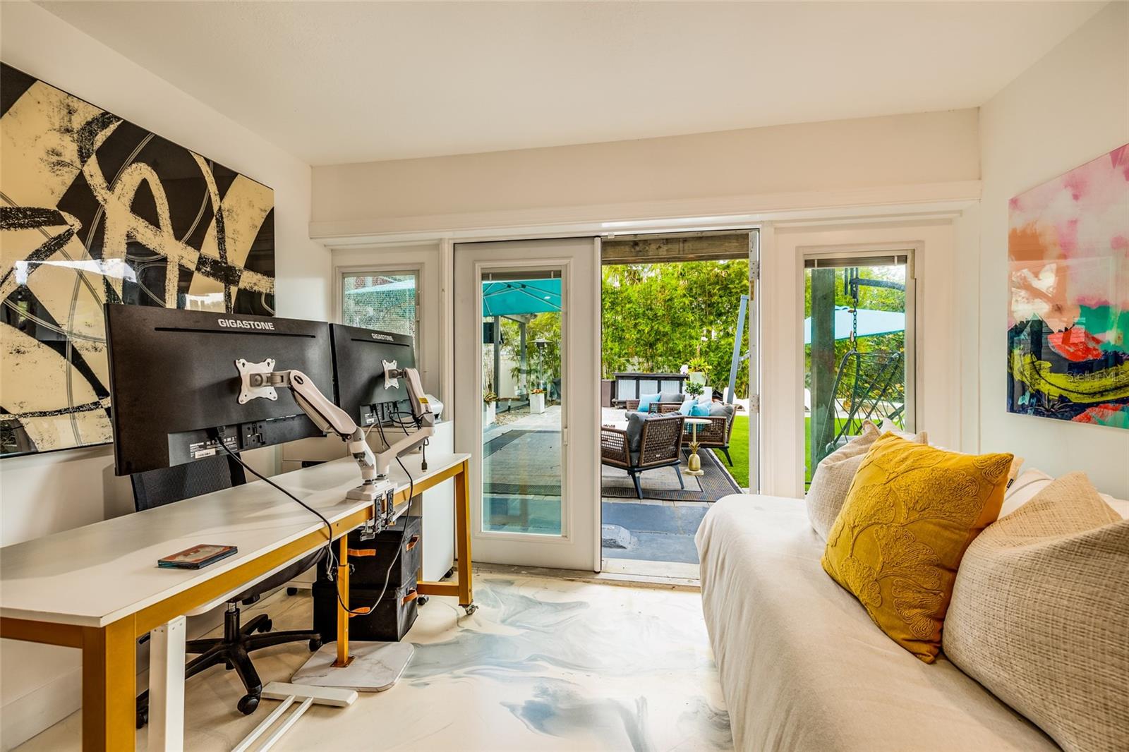 HENDERSON BEACH - Residential