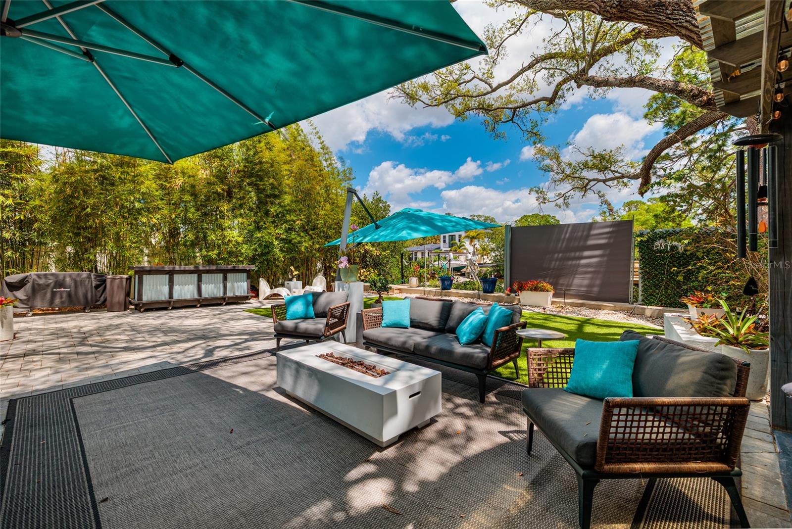 HENDERSON BEACH - Residential