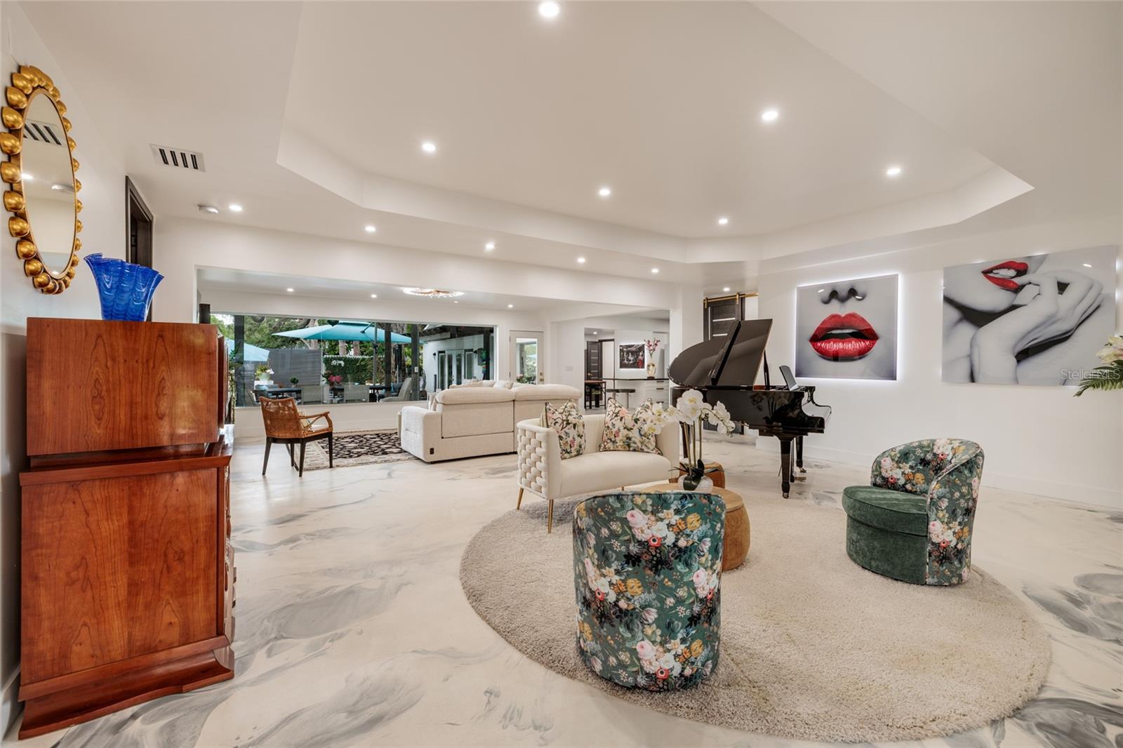 HENDERSON BEACH - Residential