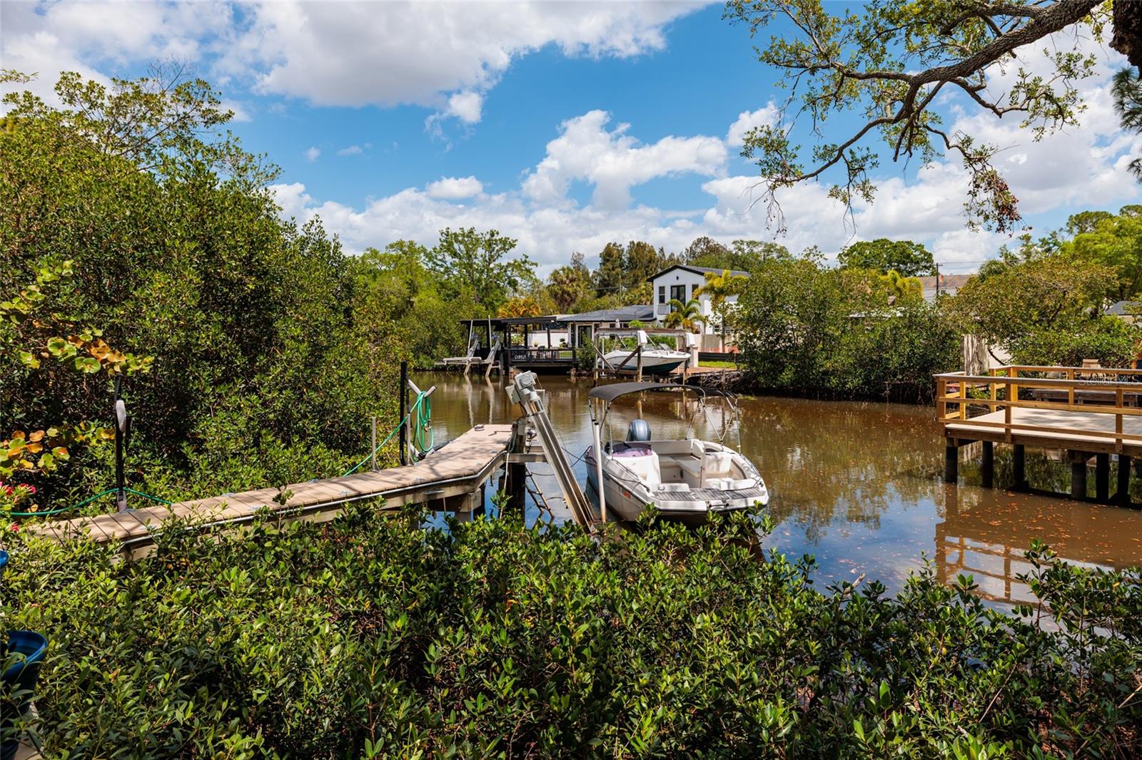 HENDERSON BEACH - Residential