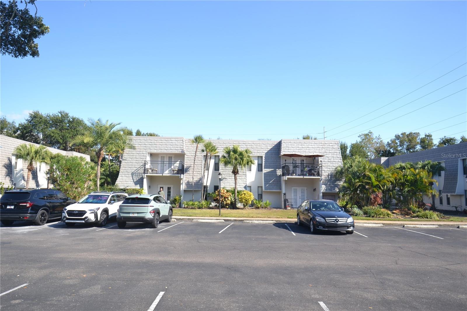 VICTORIA PALMS CONDO - Residential Lease