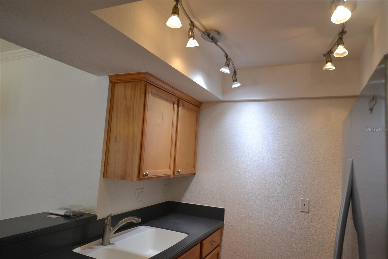 VICTORIA PALMS CONDO - Residential Lease