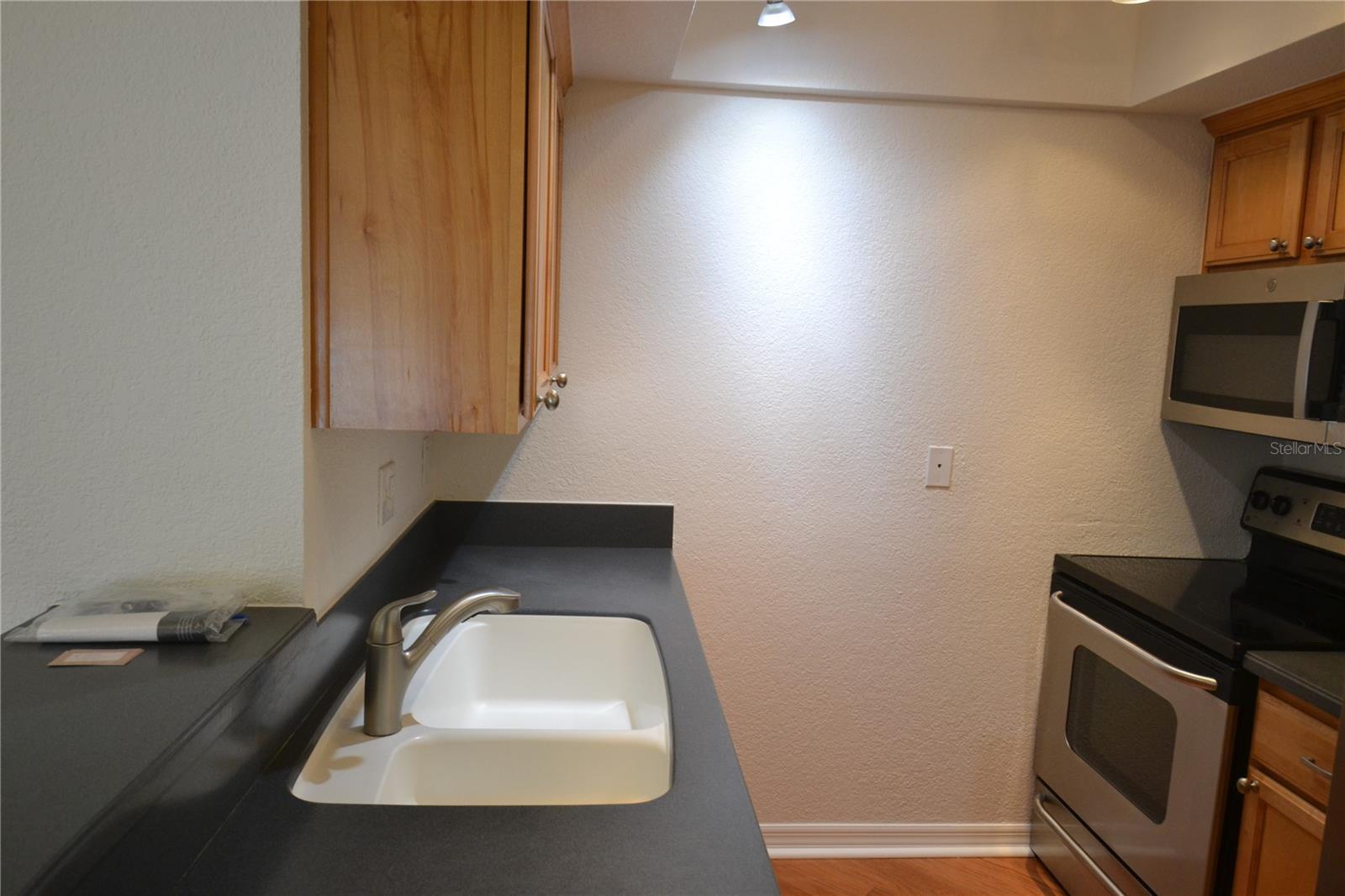 VICTORIA PALMS CONDO - Residential Lease