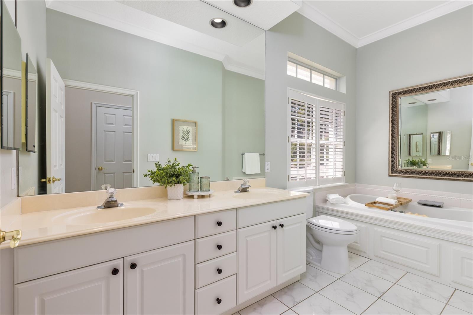 LEXINGTON CLUB - Residential