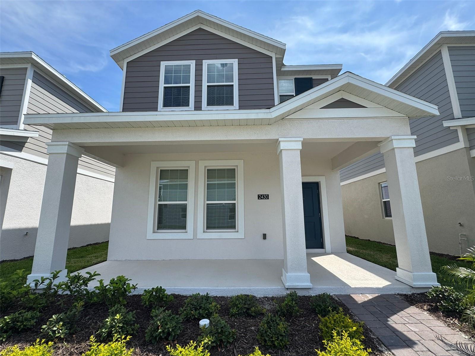 Spacious 4-bedroom, 3-bath single-family home with 2-car garage in the desirable Storey Creek community of Kissimmee. Open floor plan with modern kitchen featuring granite countertops, stainless steel appliances, and large island. Primary suite includes private bath and walk-in closet. Washer and dryer included.
Enjoy community amenities like tennis courts, fitness center, playgrounds, and walking trails. Conveniently located near shopping, dining, the Turnpike, and Orlando attractions.