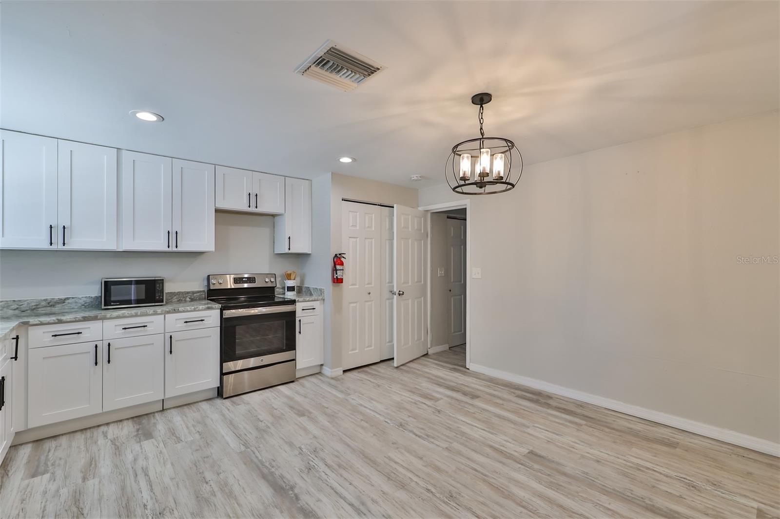 JUNGLE TERRACE SEC D - Residential