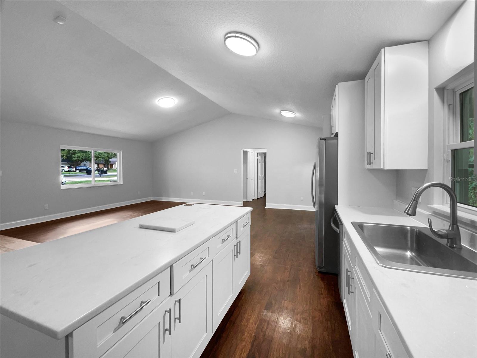 OAKTREE VILLAGE - Residential